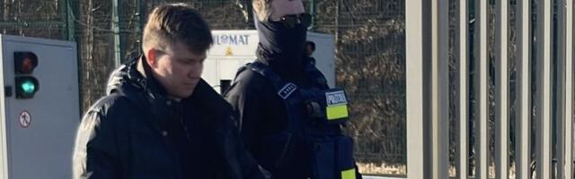 ФОТО | Полиция выслала из страны мужчину, контактировавшего с российскими спецслужбами