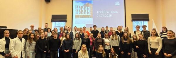 По всей Латвии проходит «День теней»