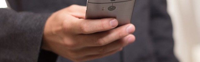 Прибыли в Эстонию – отчитайтесь: с 1 мая будут приходить SMS с уведомлением