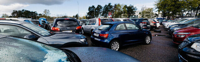 Продавец: жители Эстонии покупают все более дешевые и старые автомобили