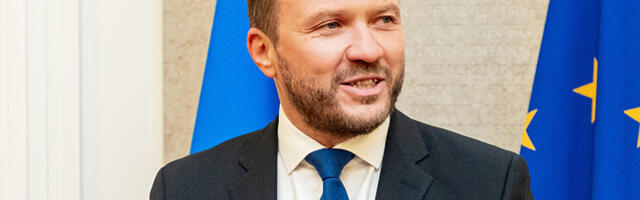 Цахкна поблагодарил главу МИД Румынии за оперативную реакцию румынского истребителя