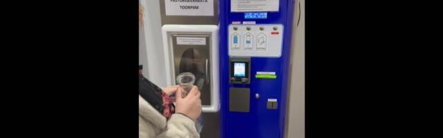 ВИДЕО | До чего дошел прогресс: молоко теперь можно купить... в молокомате