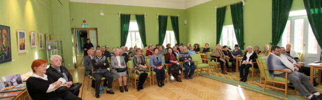 Песни, Тора, раввин из фарфора