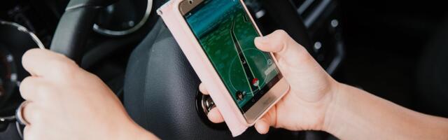 Из-за серьезного ДТП полностью блокировано движение на шоссе между Ригой и Таллинном в Латвии