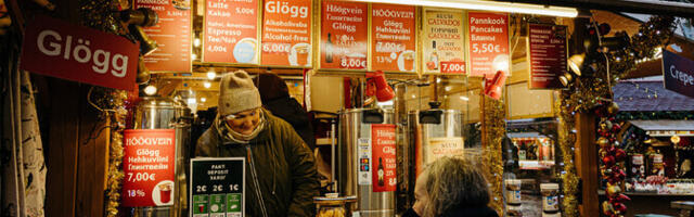 Таллинн готов пересмотреть период работы рождественского рынка на Ратушной площади