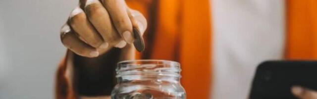 Средняя зарплата растет быстрее инфляции. Сколько сегодня получают в Латвии?