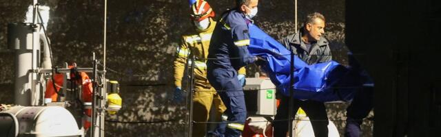 Лодку с 18 умершими мигрантами подобрали у греческого острова