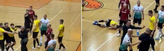 ВИДЕО | В Латвии во время матча по футзалу команды не сдержали эмоции и устроили жестокую драку