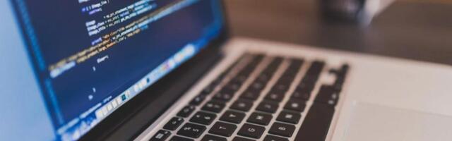 Saistībā ar IT iepirkumu lietu no amata atstādina vēl vienu VDAA amatpersonu