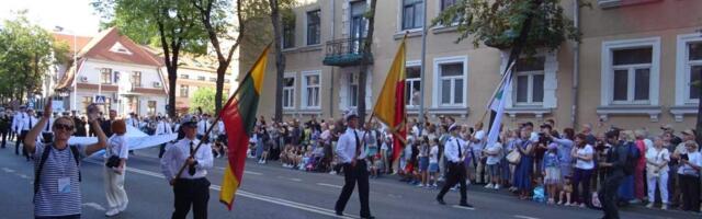 Традиционное шествие как камертон Праздника моря в Клайпеде