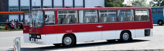 Таллиннскому автовокзалу — 60: отметили выставкой, «Советским шампанским» и ретропоездкой