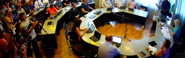 Стальнухин: Работать бесплатно ради чужой политической игры?