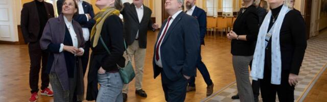 В Рийгикогу немцам рассказали о плюсах и минусах эстонского туризма