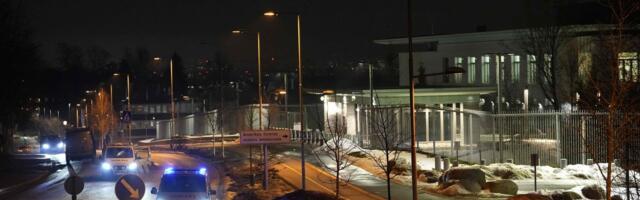 У входа в посольство США в Осло произошел взрыв