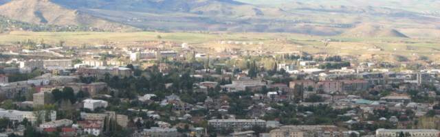 В результате вооруженного конфликта в Нагорном Карабахе в воскресенье погибли 16 военных