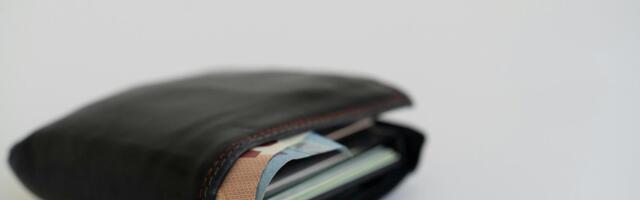 Средняя зарплата в в Эстонии в третьем квартале составила 2075 евро