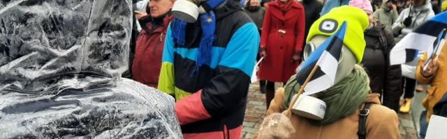 Пикет против ковидной госполитики в Таллинне — как протестовали тысячи