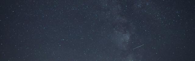 ВИДЕО | Неопознанный объект пролетел над Тарту и развалился на куски. „Звука не было слышно, двигался очень быстро“