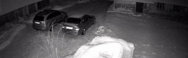 ВИДЕО | Что пролетело над Муху? В небе сверкнул необычайно яркий объект