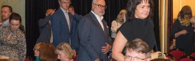 Президент Эстонии Алар Карис сходил в Русский театр на "Восход богов"