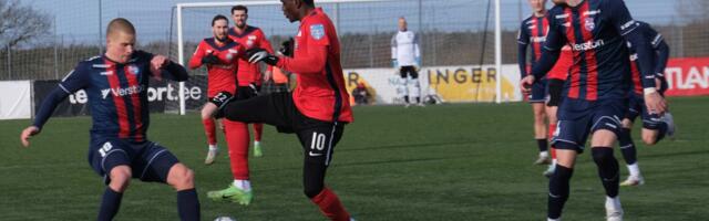 (ФОТО) Narva Trans взял три очка в матче с Пайде