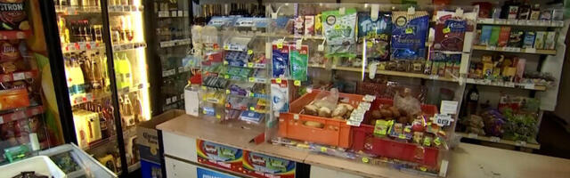 В Тарту закрывается последний маленький продуктовый магазин в Карлова