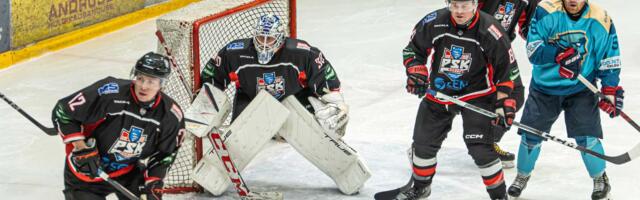 Залог в 3900 евро: Нарвские хоккеисты будут отвечать за поведение своих болельщиков