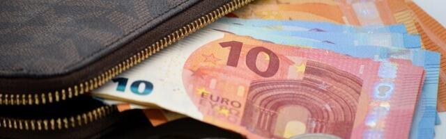 Профсоюзы и работодатели договорились: минимальная зарплата вырастет до 946 евро