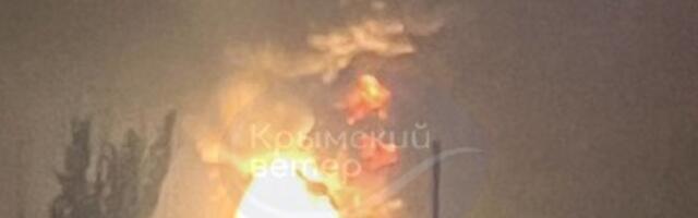 Ночью в Крыму произошло несколько взрывов, загорелась нефтяная база