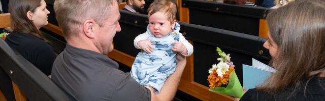 Центристы: повышение пособия по рождению — одна из мер по борьбе с демографическим кризисом