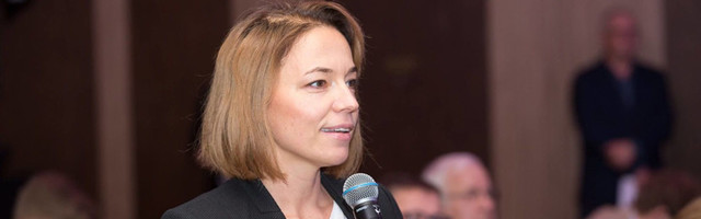 Государство обещает оплачивать тестирование невакцинированных учителей