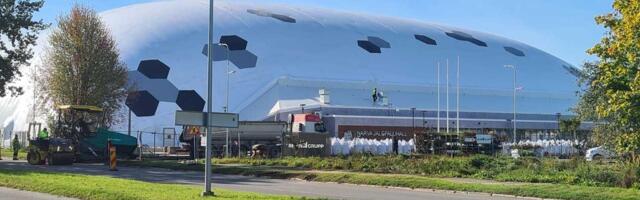 Новый футбольный пневмохолл в Нарве: когда объект начнет работать?