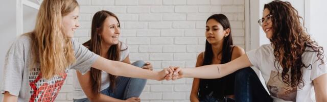 Чем занять детей в Ласнамяэ на школьных каникулах: классные идеи — от кино до катания на коньках