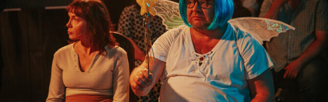 Отечественный фильм "Свингеры 2" подбирается к вершине рейтинга эстонского кинопроката