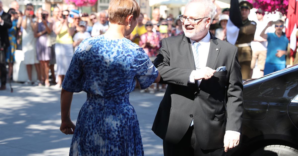 Премьер эстонии с сыном фото