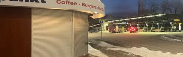 Снова пить кофе и есть бургеры: в Нарве у вокзала откроется новый киоск с едой