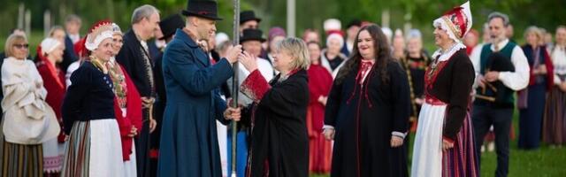 В субботу и воскресенье огонь Певческого праздника пронесут по Ида-Вирумаа