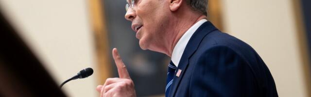 Биткоин опустился до минимума с ноября 2024 года