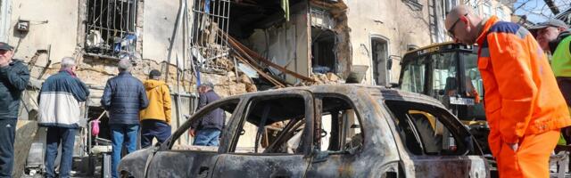 DELFI В УКРАИНЕ | „Путин, будь умницей! Ты не сделал ничего хорошего ни себе, ни людям“ Репортаж с места удара дрона по центру Одессы