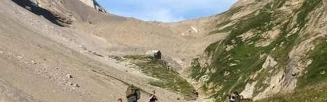 Туристы в форме вермахта совершали поход в Швейцарии