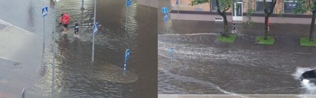 ВИДЕО | Еще одна „Нарвская Венеция“? Дожди затопили центр Нарвы