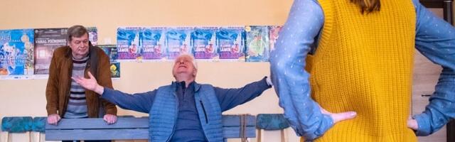 Эдуард Томан ставит «Скамейку» — «тёплый спектакль, который попадает прямо в сердце»