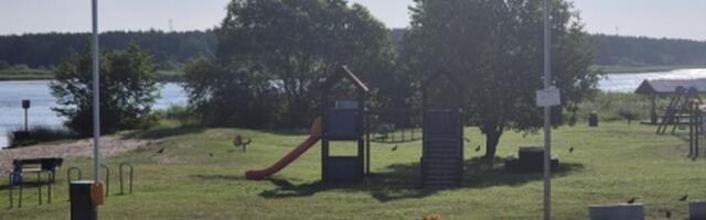 На речном пляже в Нарва-Йыэсуу запрещено купаться