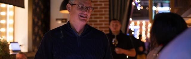 11:11 — в Нарве депутаты начали переходить из фракции во фракцию. Коалиционного договора по-прежнему нет