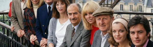 Подлинно ли это фото звёзд французского кино на Эйфелевой башне?