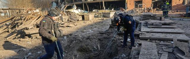 ВОЕННЫЙ ДНЕВНИК (1480-й день) | Поражение российских судов в порту „Кавказ“, удары по Украине и критика решения США приостановить санкции против российской нефти