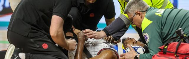 ВИДЕО | Жесткое падение: баскетболист, пытаясь забросить мяч, сделал обратное сальто и приземлился на голову