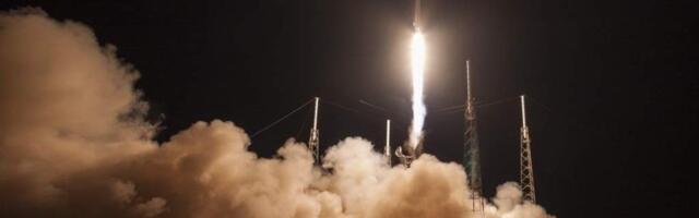 С космодрома во Флориде запустили ракету Falcon 9 с лунным модулем Nova-C