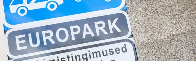 Контроль за платными городскими парковками в Таллинне перейдет к EuroPark