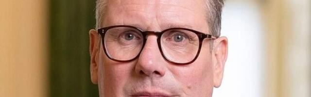 Премьеру Британии Стармеру сделали предупреждение из-за частых поездок за рубеж